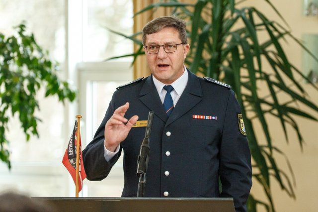 ab170101_ffwtorgelow_0230